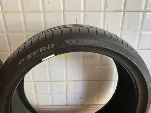 3 pneus Pirelli Pzero taille basse