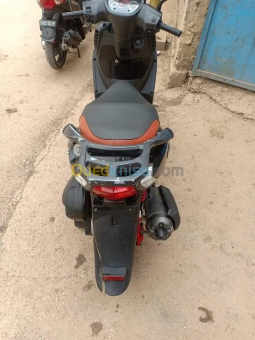Sym Hd2