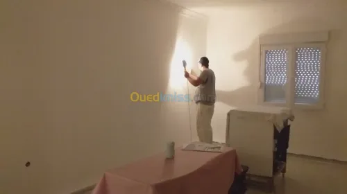 Peintre et plaquiste ..