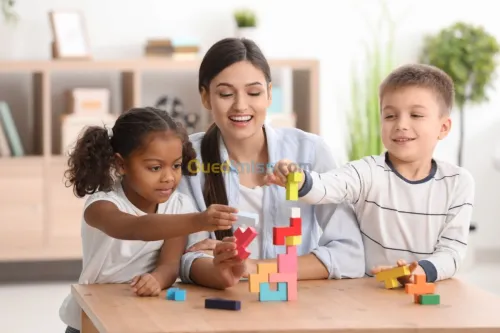 Nourrice d'enfants scolarisés