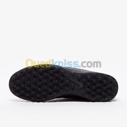 Nike soulier de foot Majestry TF - AQ7