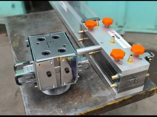 Moules extrusion, injection, soufflage