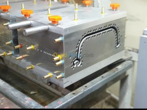 Moules extrusion, injection, soufflage