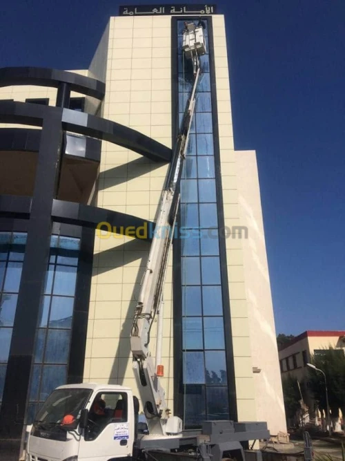 Isuzu naccel hatour 26 m