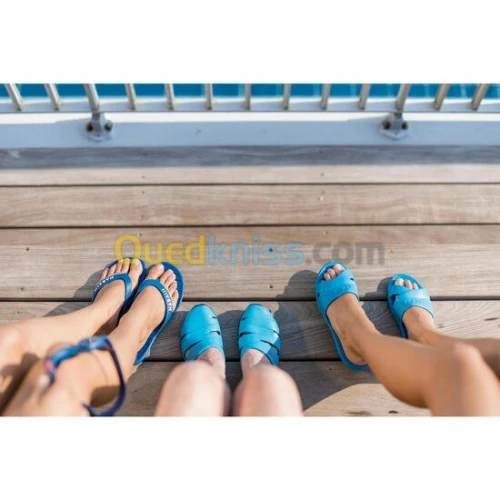 SANDALE DECATHLON DE PISCINE FEMME - SLAP 100 BASIC - BLEU FONCÉ