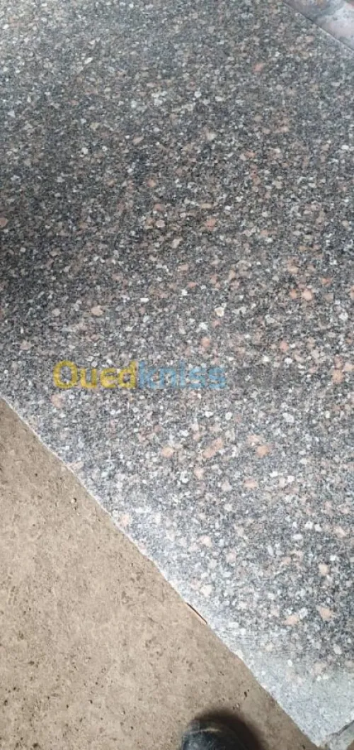 GRANITE ET MARBRE