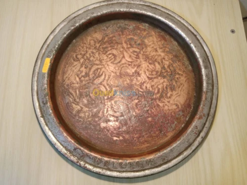 Divers plateaux orientaux snei cuivre 