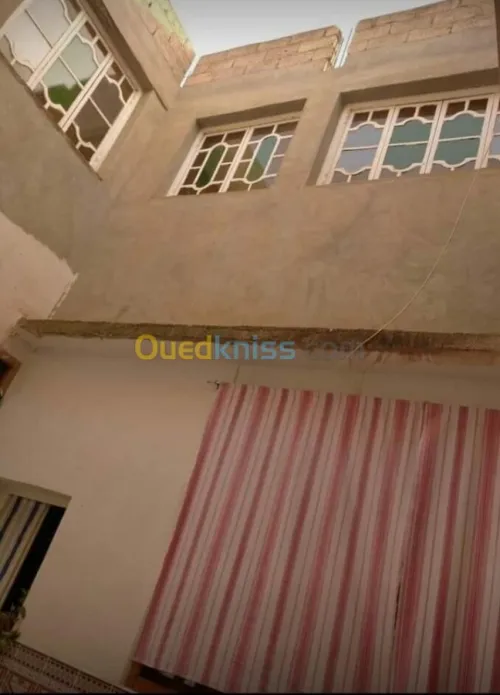 Vente Appartement F10 Tebessa Cheria