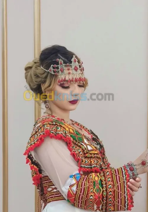 Maquilleuse et coiffeuse à domicile