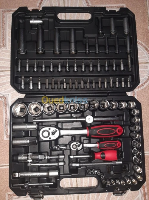 Valise à outils /set de clés à douille