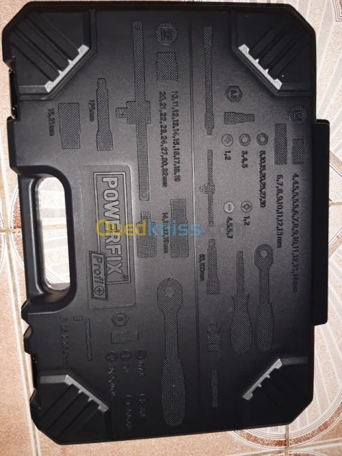 Valise à outils /set de clés à douille