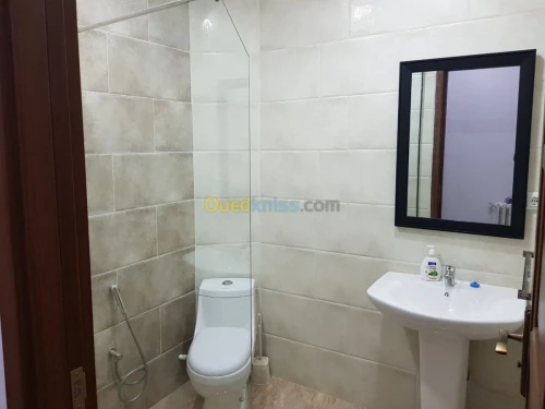 location chambre deux et trois lits
