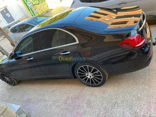 Luxury Car Rental Location de voitures