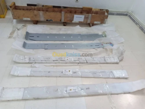 Pieces de rechange et moules . 