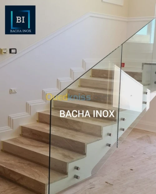 Rampe d'escalier en verre et en inox 