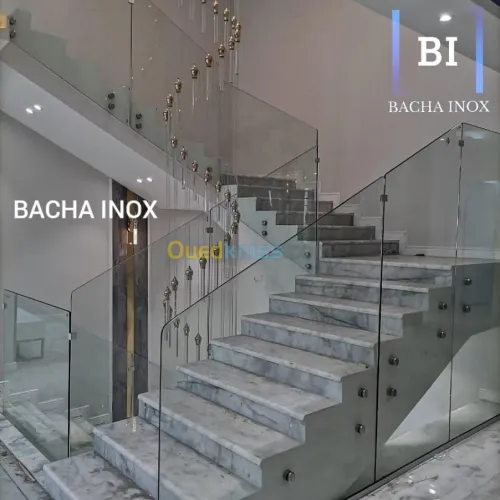 Rampe d'escalier en verre et en inox 