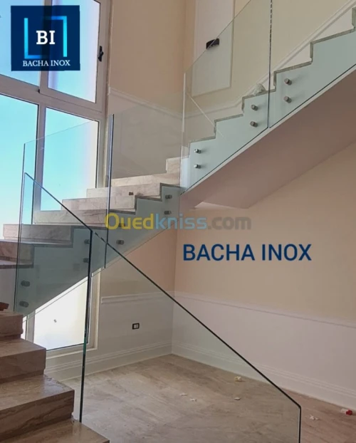 Rampe d'escalier en verre et en inox 