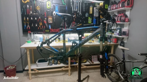 Entretien vélos et vidange suspensions