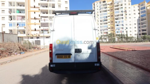 camion iveco camion iveco