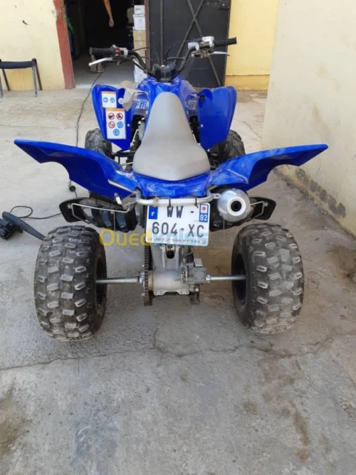 YAMAHA 700R  4roues