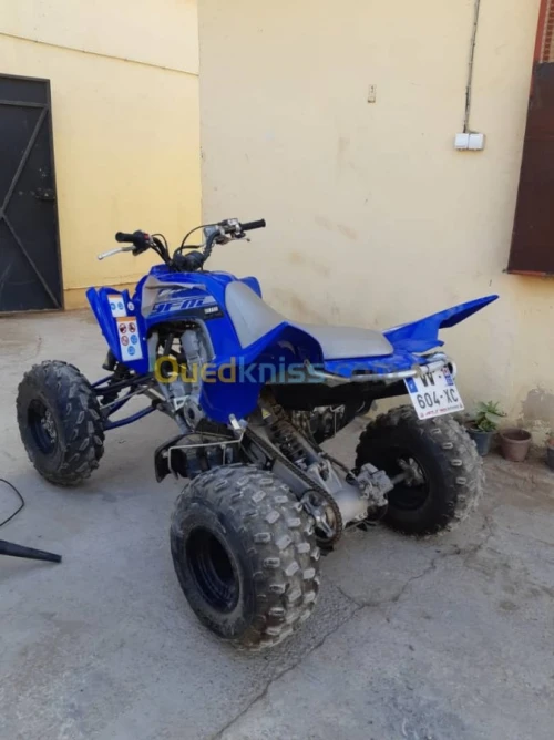 YAMAHA 700R  4roues
