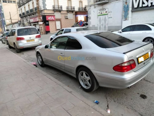 Mercedes Benz CLK 2000 