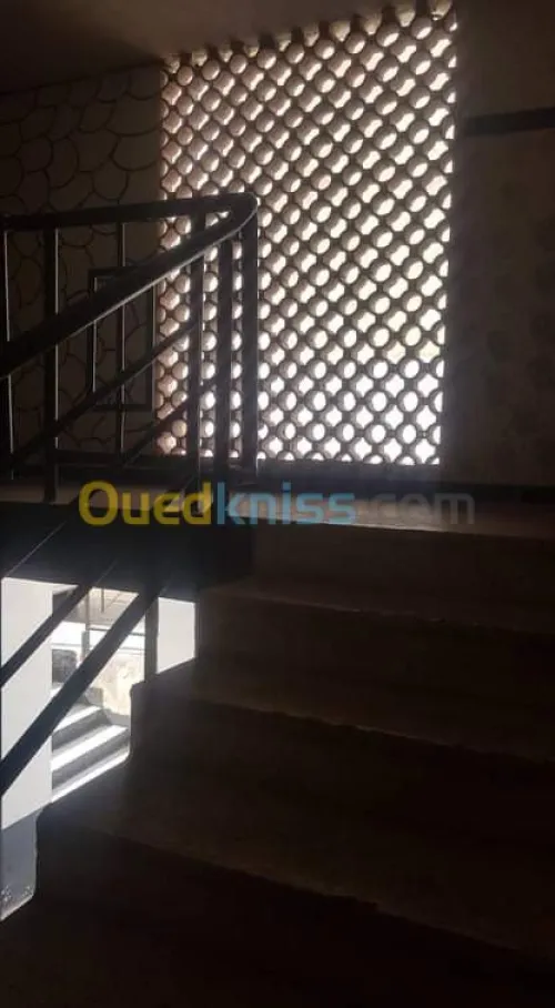 Echange Appartement F4 Oran Bir el djir