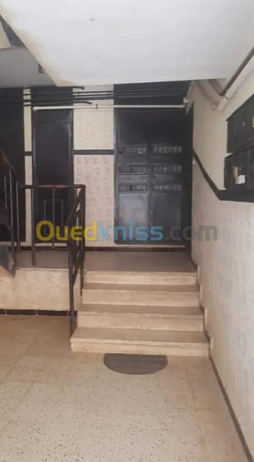Echange Appartement F4 Oran Bir el djir