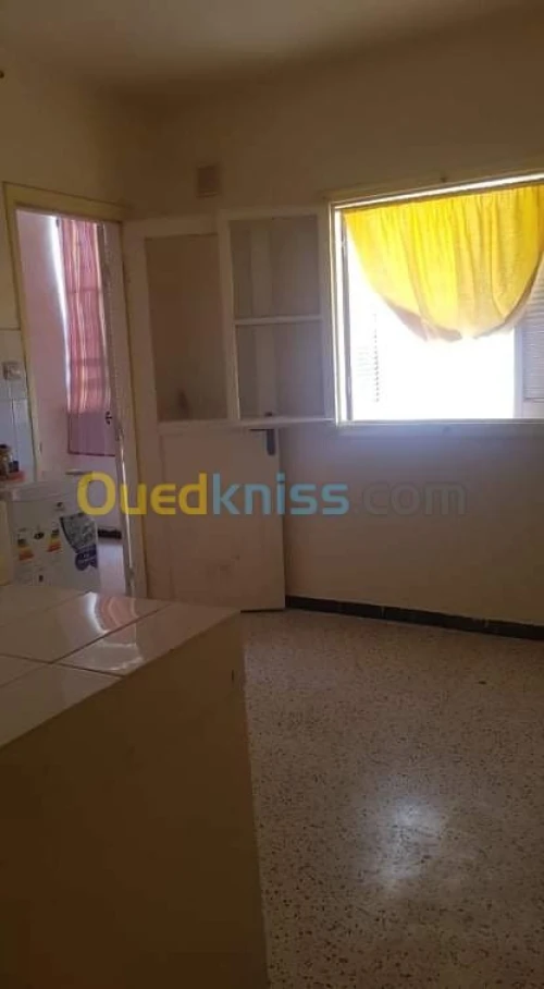 Echange Appartement F4 Oran Bir el djir