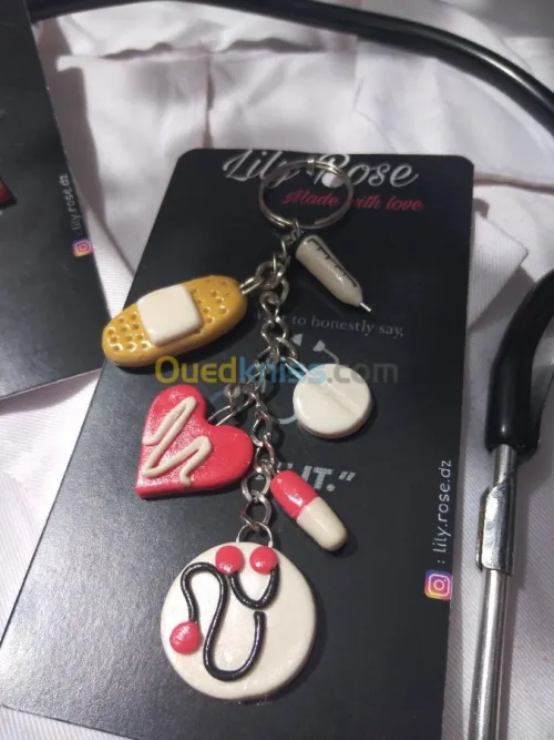 porte clé en porcelaine froide