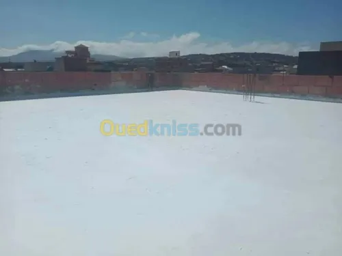 عزل واصلاح جميع الأسطح المتضررة من ماء