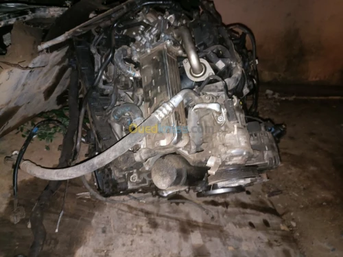 Vend moteur 328i bmw f10 f30 f15 f25