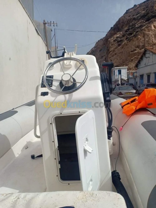 Semi rigide zodiac  Semi rigide 5M30 