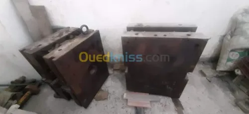 تحويل وصناعة الصناديق البلاستيكية 