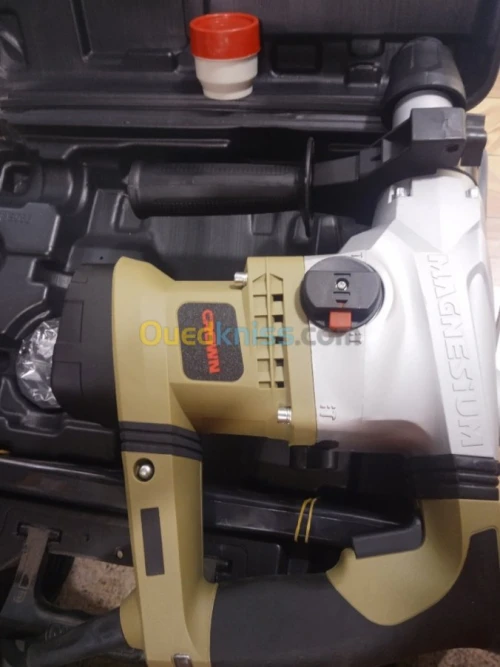 marteau piqueur crown 1250w hilti 