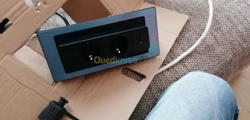 Prises pivotante avec porte usb