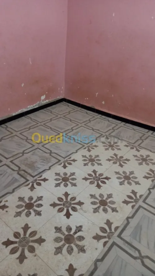 Vente Studio Ouargla Rouissat
