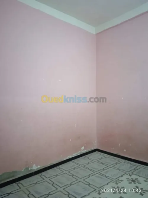 Vente Studio Ouargla Rouissat