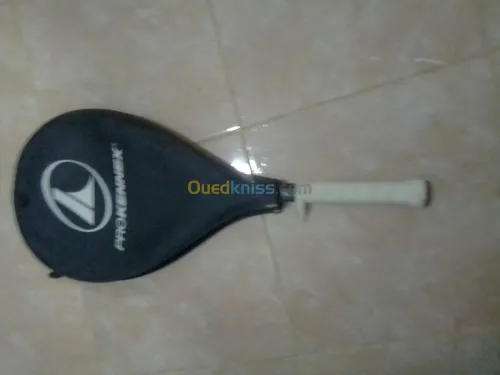 raquette pro KENNEX 