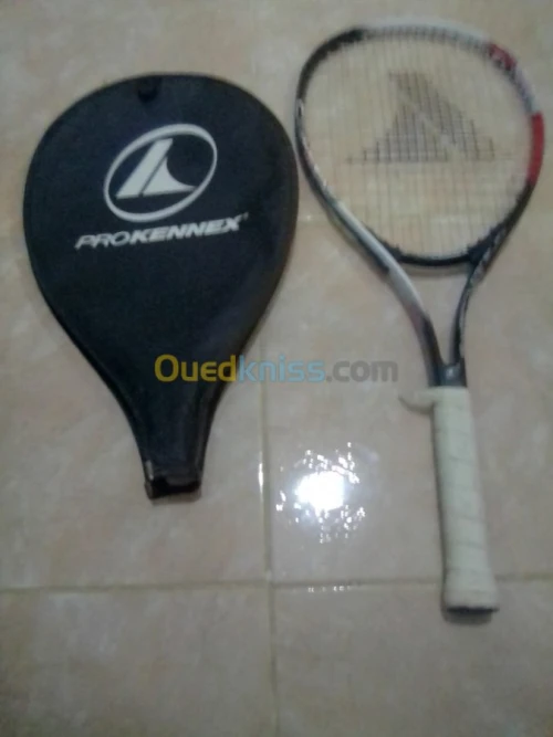 raquette pro KENNEX 