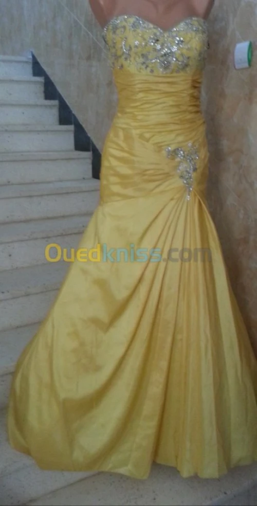 فساتين سهرة غير مستعملة 