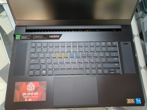 RAZER BLADE 17 I7 11800H/RTX3070/17QHD