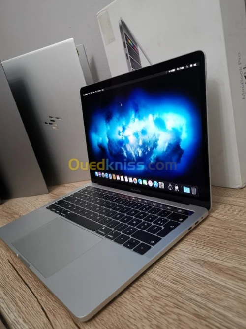 Macbook pro touchbar