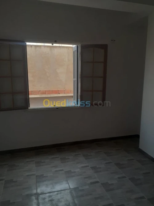 Location Appartement F2 Oran Hassi ben okba