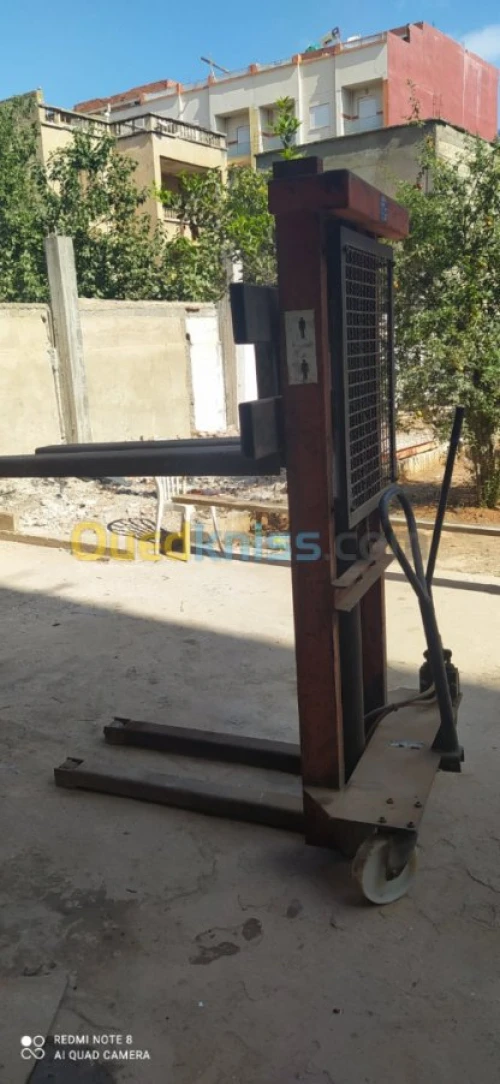 Chariot Elevateur - Transpalette