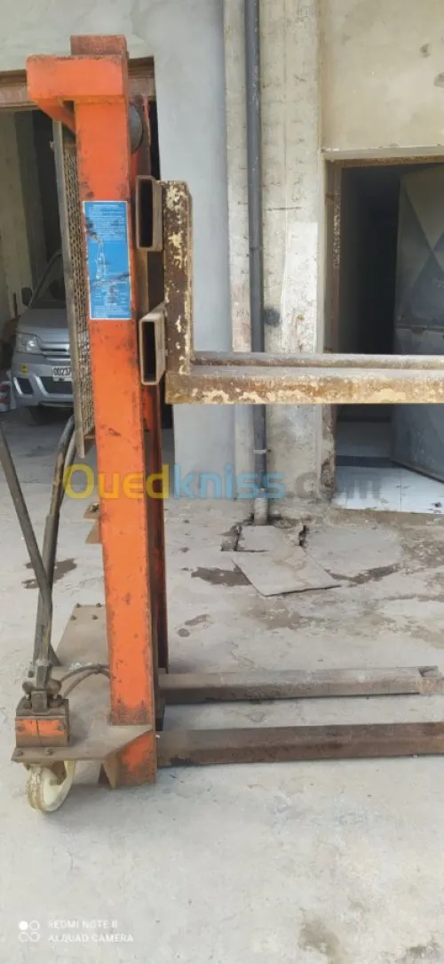 Chariot Elevateur - Transpalette