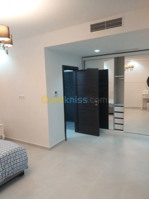 Location Appartement F4 Alger Hydra