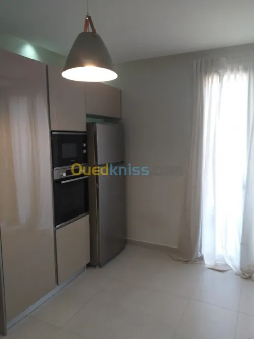 Location Appartement F4 Alger Hydra