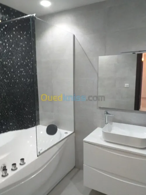 Location Appartement F4 Alger Hydra