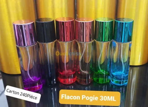 Extrait de parfum et flacons de parfum